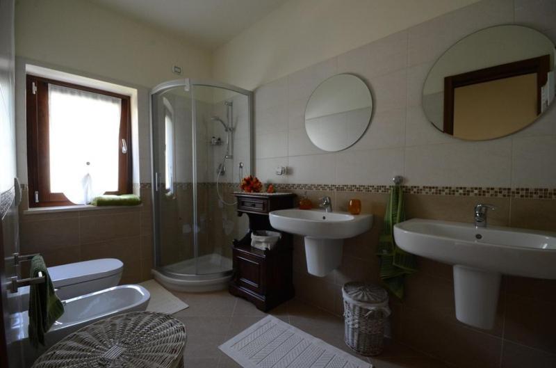 Mirbea Bed & Breakfast Cisano sul Neva Eksteriør bilde